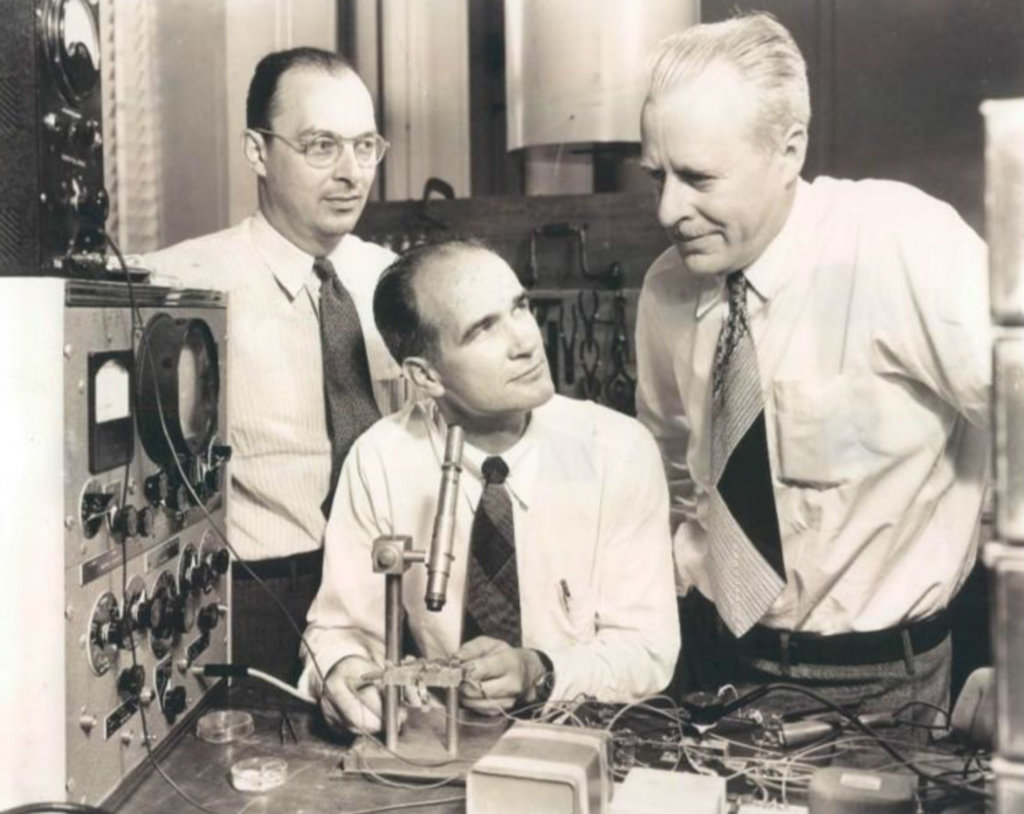 John Bardeen, William B. Shockley och Walter H. Brattain.